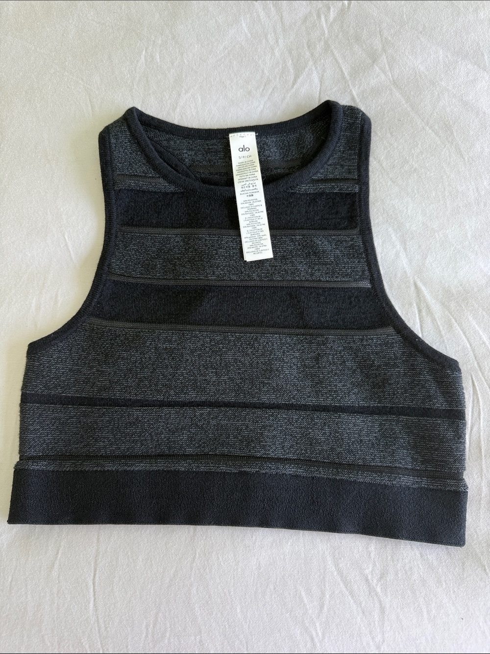 Alo Yoga Sport Play Knit  Black & Dark Gray Striped Cropped Tank Small EUC
